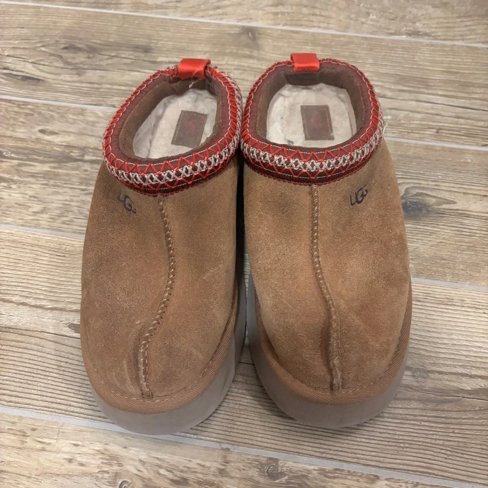Ugg Tazz II Platform Slipper, Size 8 - Picture 3 of 9